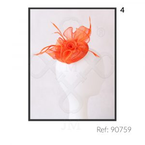 Tocado de lino y pluma