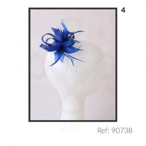 Tocado de lino y pluma