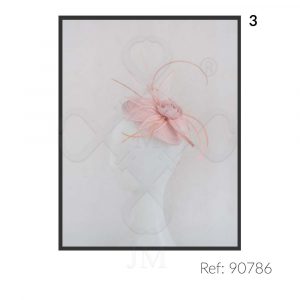 Tocado de lino y pluma